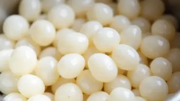 Cooked tapioca pearls in a pot