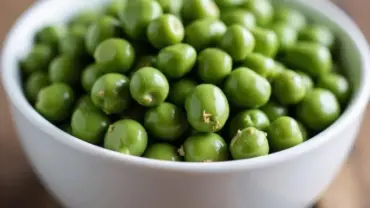 Dried split peas in a bowl