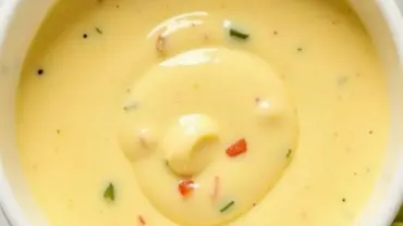 Vegan Thousand Island dressing in a bowl